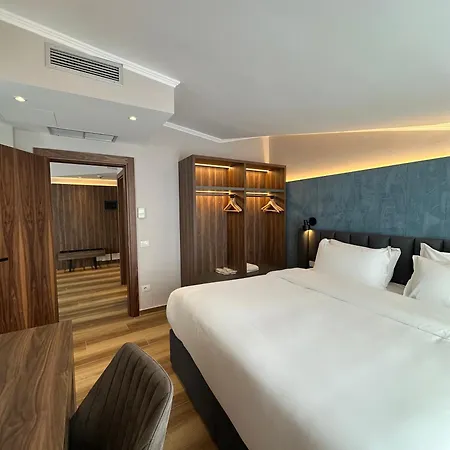 Klajdi Hotel 5*