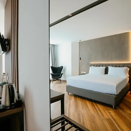 Klajdi & 5* Golem (Tirana)