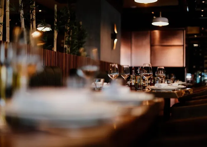 Klajdi & 호텔 골렘