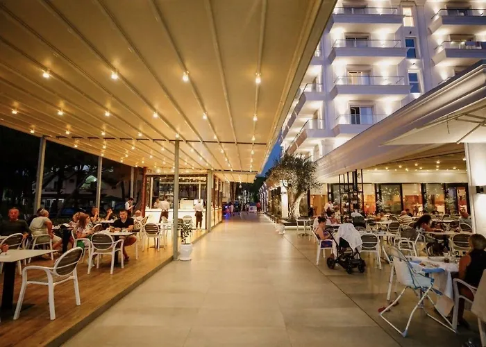 Klajdi & 호텔 골렘